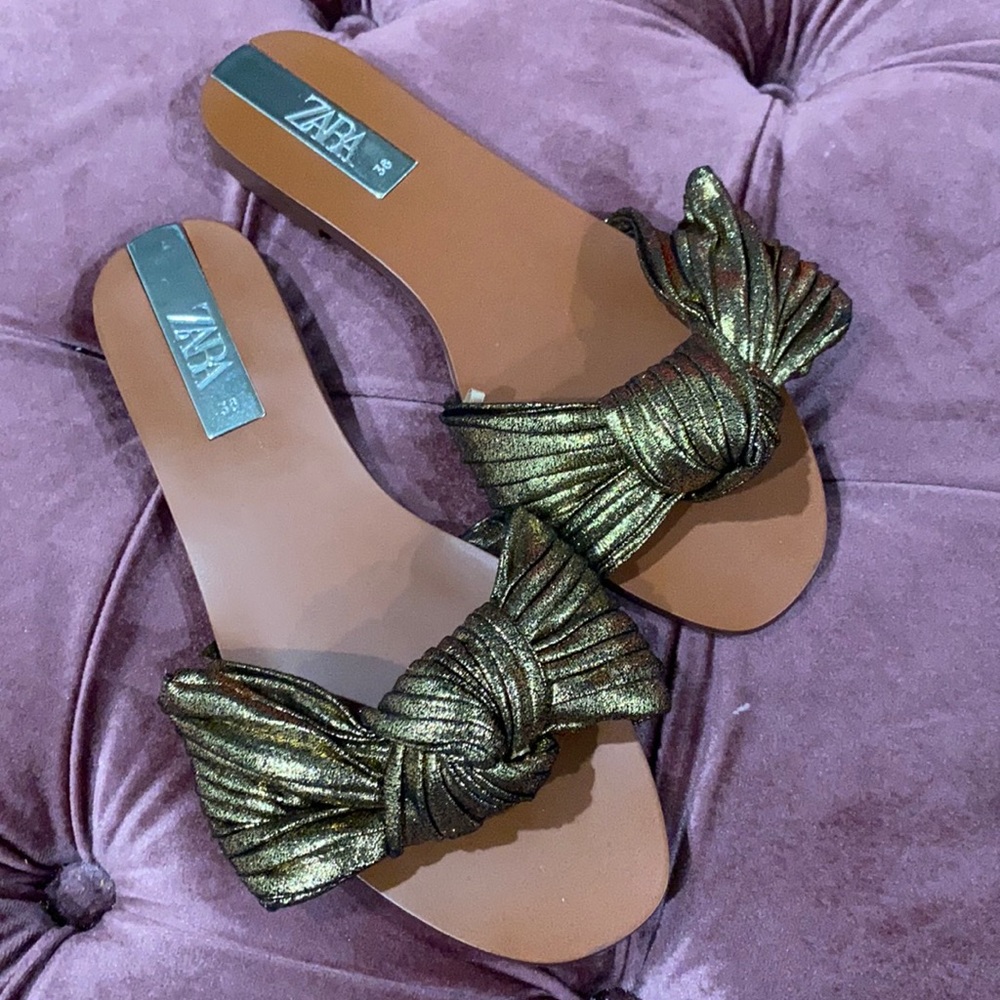 Zara slides